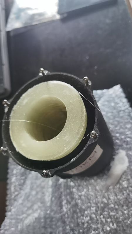 एफपीवी क्वाडकोप्टर ड्रोन स्थिर सिग्नल एफसी कनेक्टर के साथ 60-70N के आसपास