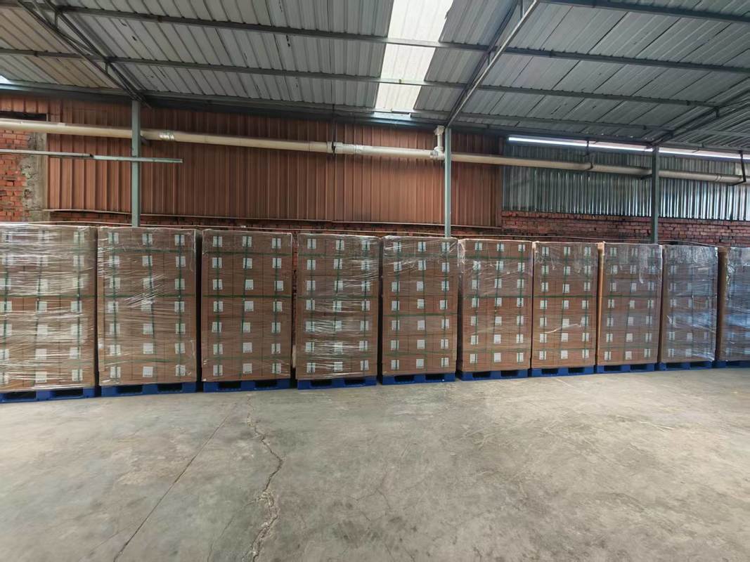 एफटीटीएक्स सिस्टम वायरिंग के लिए एलएसजेडएच बाहरी आवरण और बेंडिंग प्रतिरोधी फाइबर के साथ धातु प्रबलित बटरफ्लाई ऑप्टिकल केबल