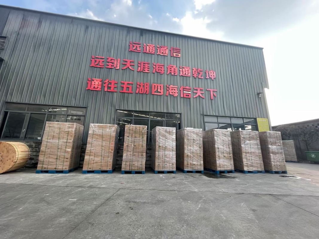 ऑप्टिकल केबल का तितली के आकार का परिचय